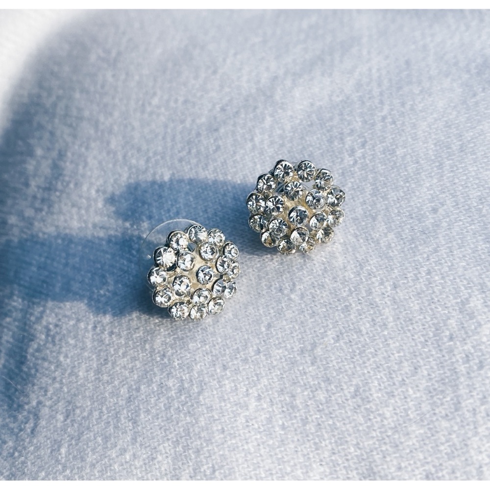 Cubic zirconia pave studs